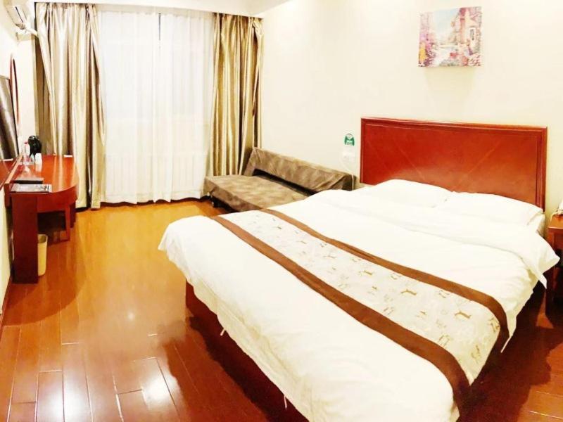Greentree Inn Beihang Commercial Street Express Hotel Шеньян Екстер'єр фото