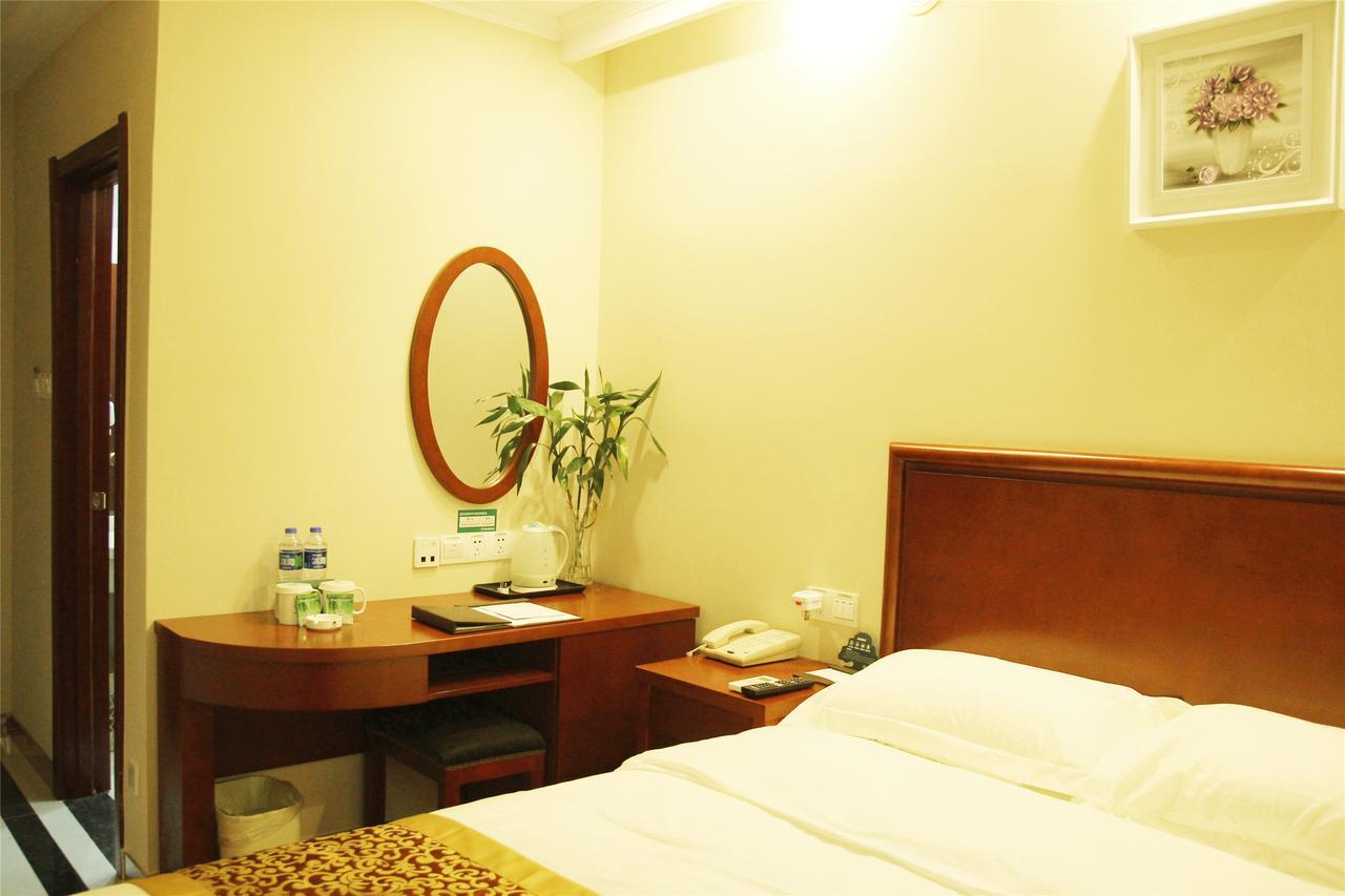 Greentree Inn Beihang Commercial Street Express Hotel Шеньян Екстер'єр фото