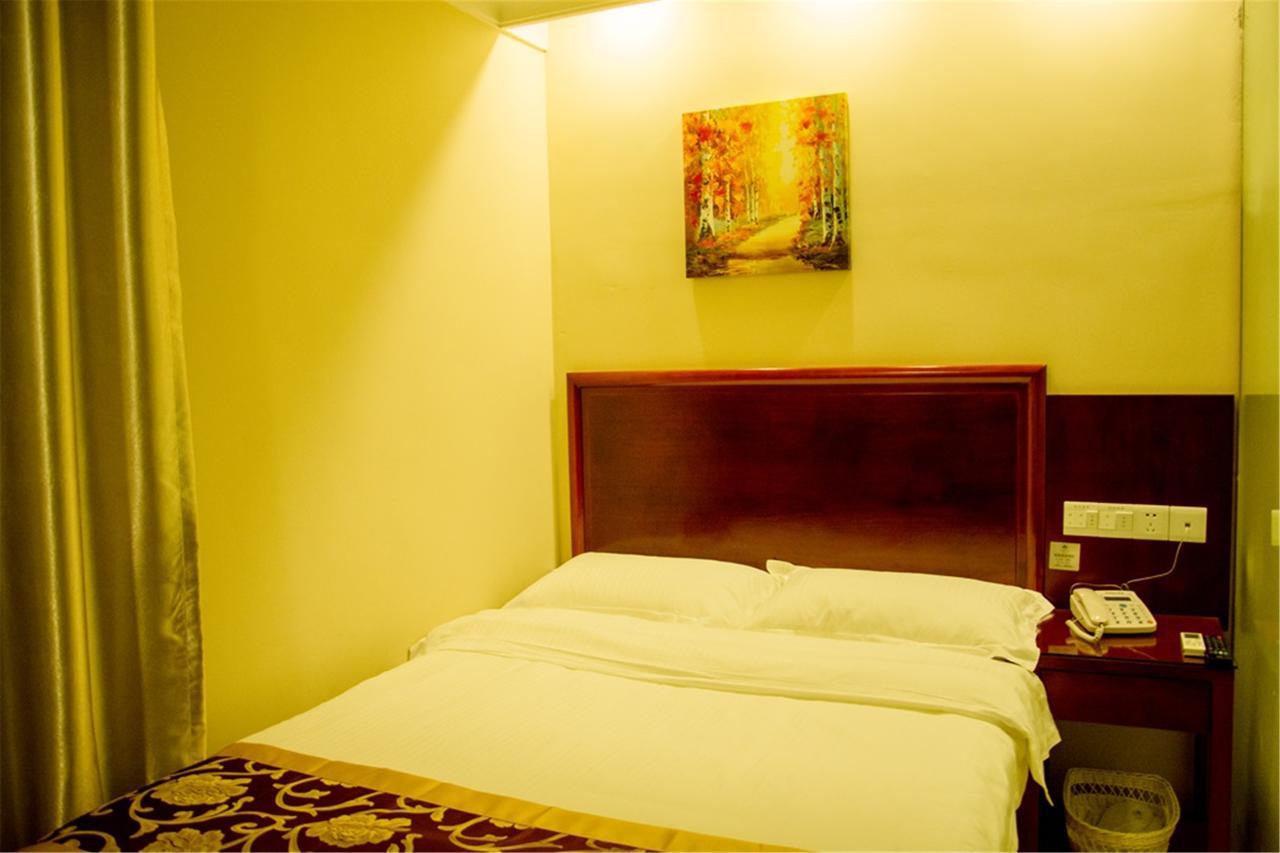 Greentree Inn Beihang Commercial Street Express Hotel Шеньян Екстер'єр фото